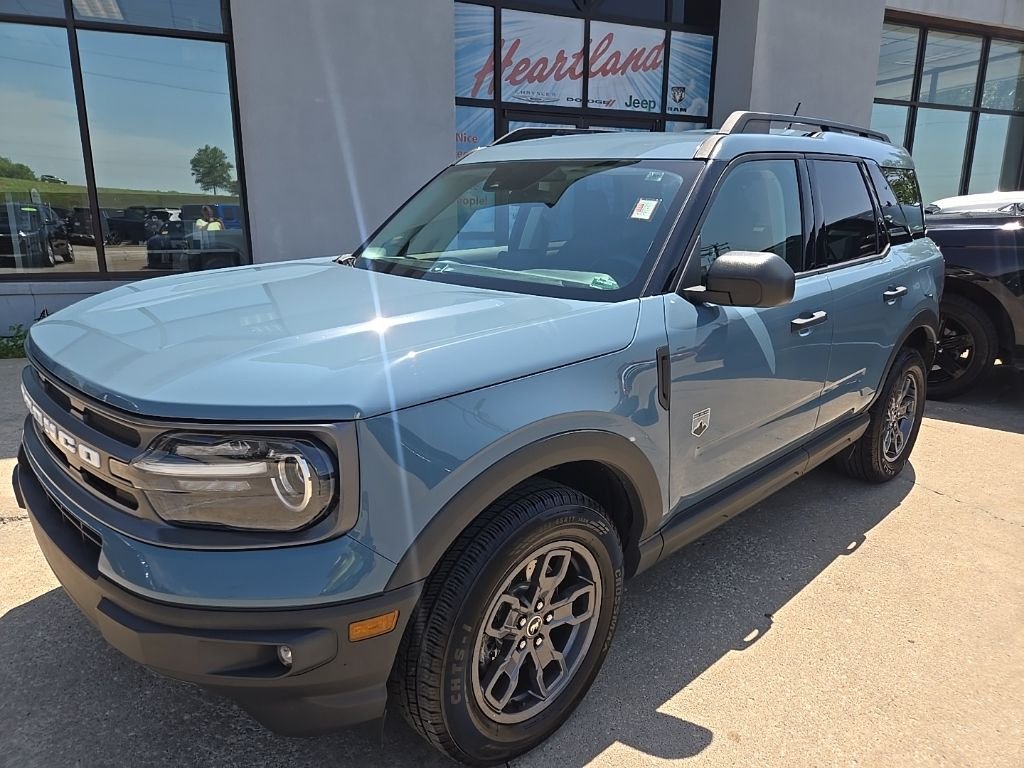 Used 2021  Ford Big Bend image 3