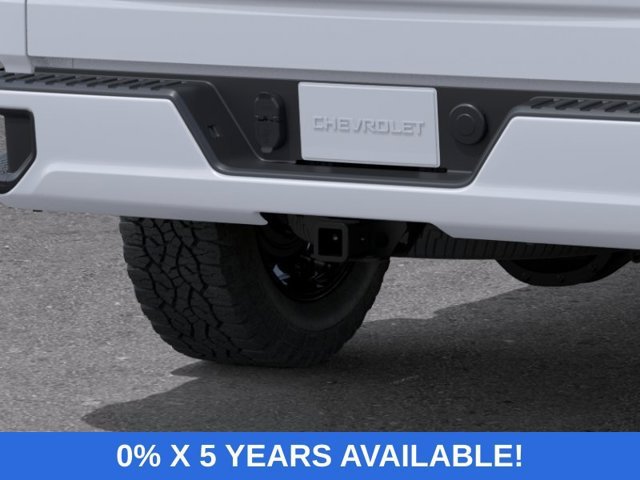 New 2026 Summit White Chevrolet Custom image 17