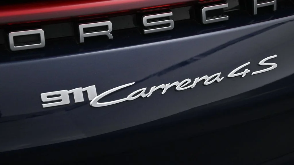 Used 2021  Porsche Carrera S image 21