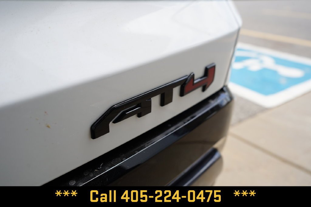 2027 GMC Terrain AT4 - Photo 7
