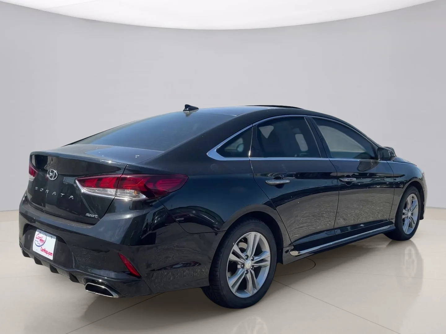 Used 2018 Black Hyundai SPORT image 5