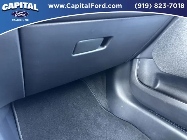 Used 2025 Green Ford Premium image 27