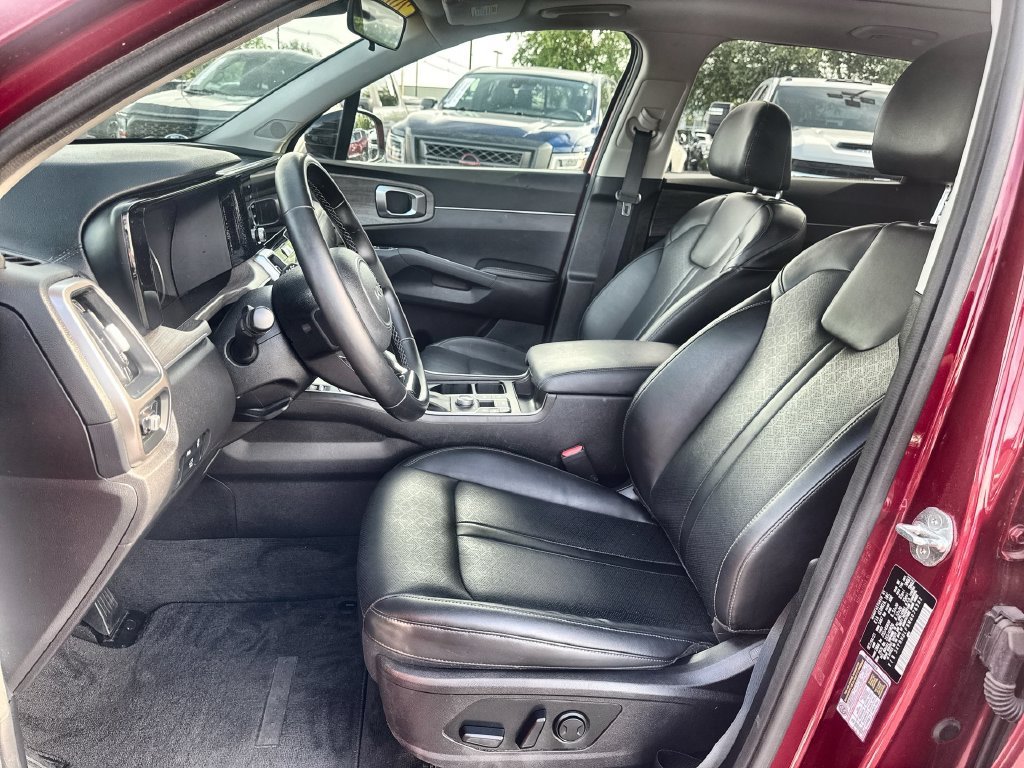 Used 2022 Red Kia X-Line EX image 11