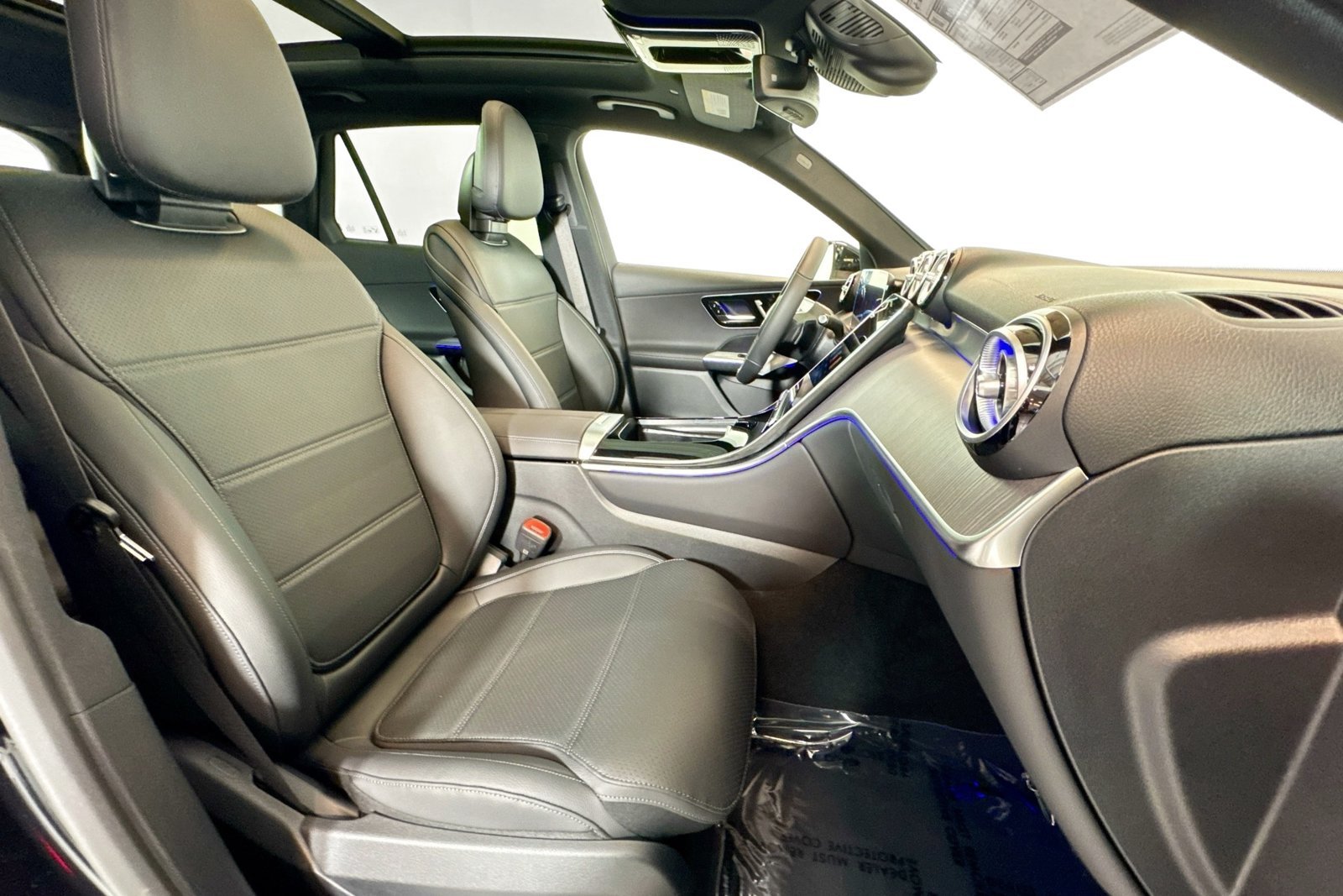 New 2026 Black Mercedes-Benz GLC 300 image 26