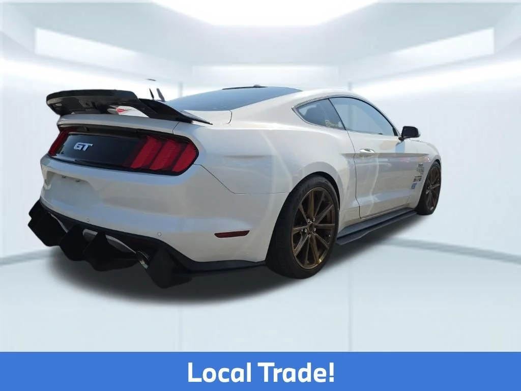 Used 2017 White Ford GT Premium image 2