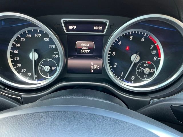 Used 2016 Gray Mercedes-Benz GL 550 image 65