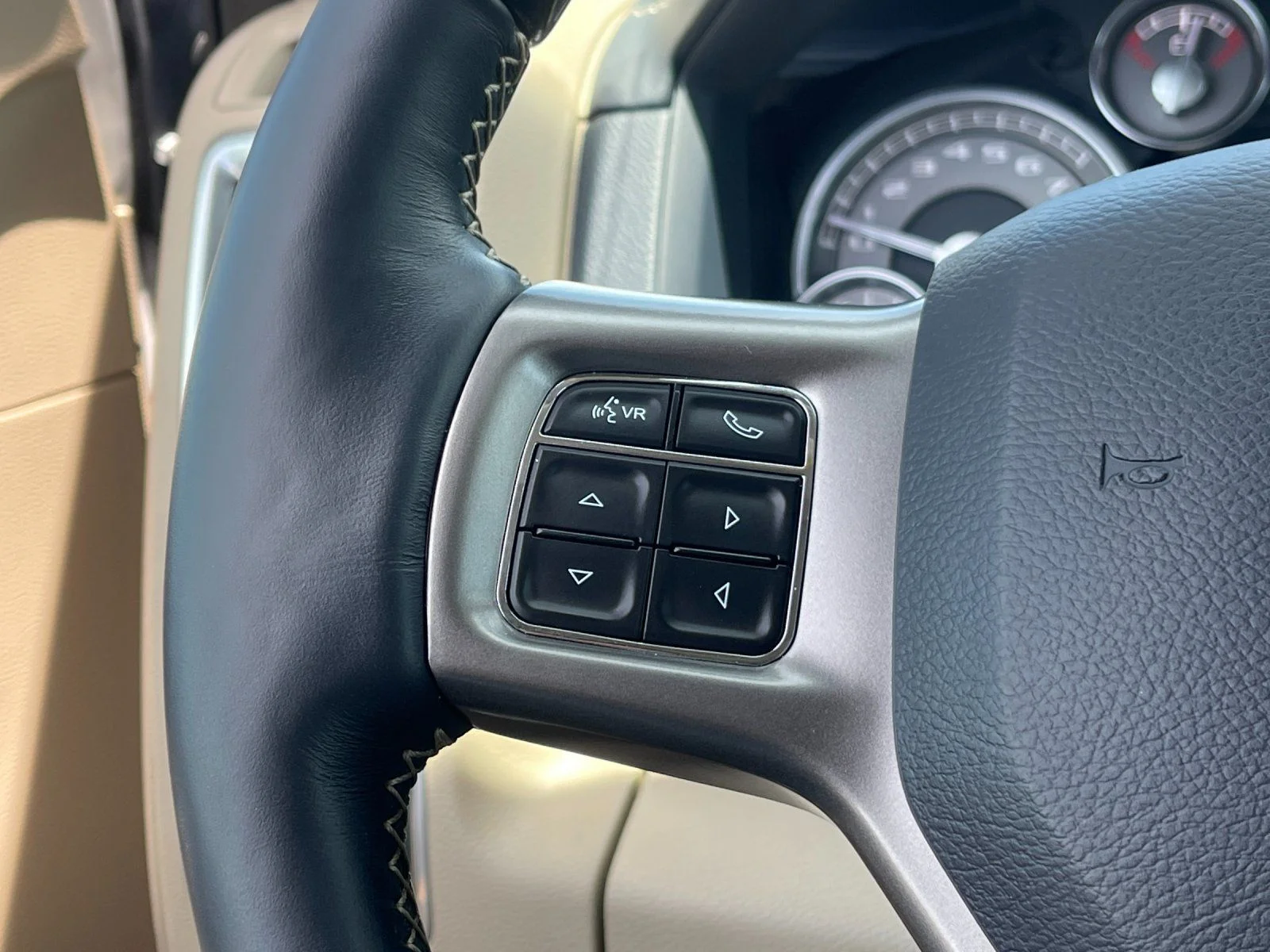 Used 2018 White Ram Laramie Longhorn image 27