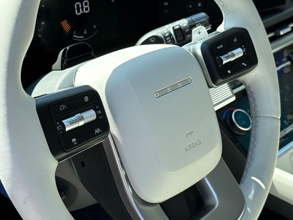 New 2026 Gray Hyundai SEL FWD image 29