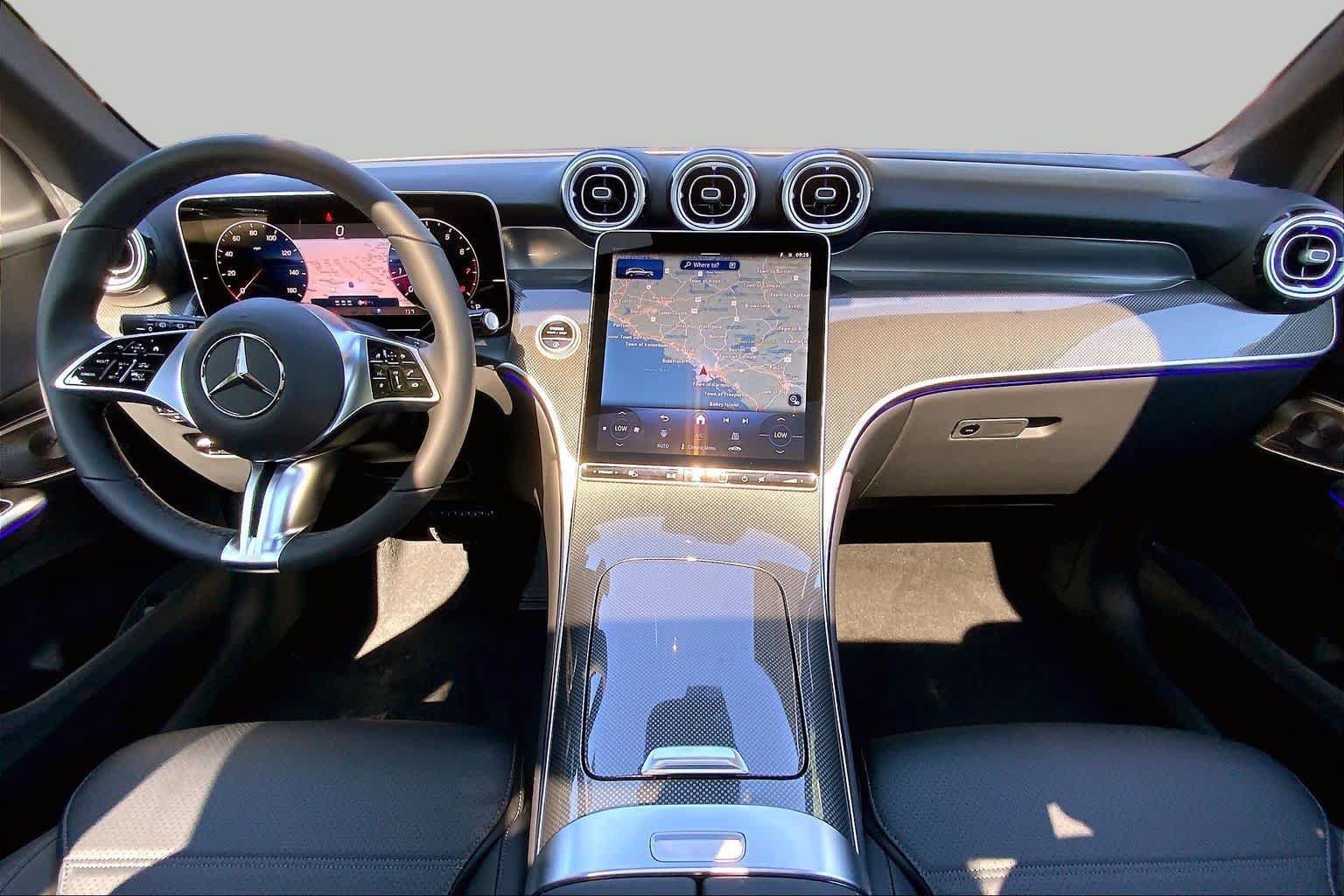 New 2026 Black Mercedes-Benz GLC 300 image 5