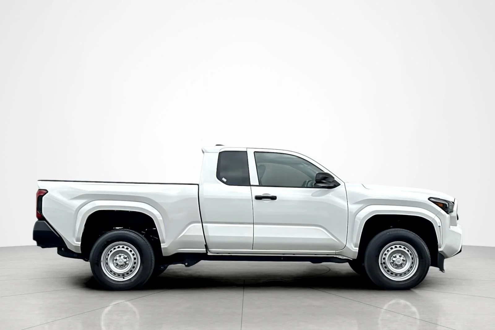 Certified Used 2025 Ice Cap Toyota SR image 6