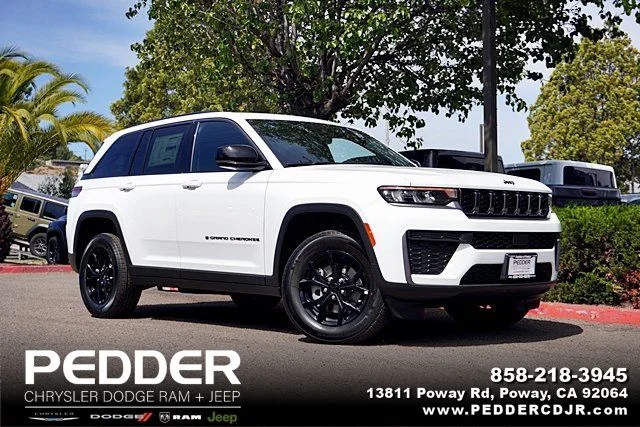 2026 Jeep Grand Cherokee Laredo Altitude