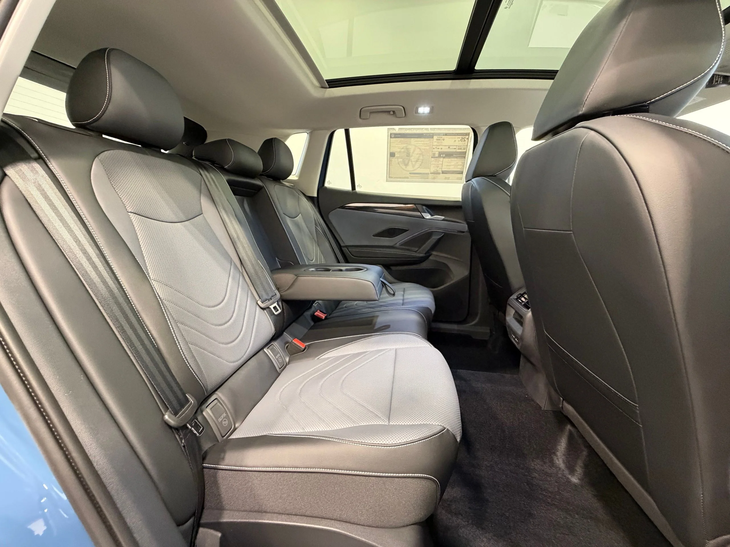 New 2026 Blue Volkswagen SE image 27