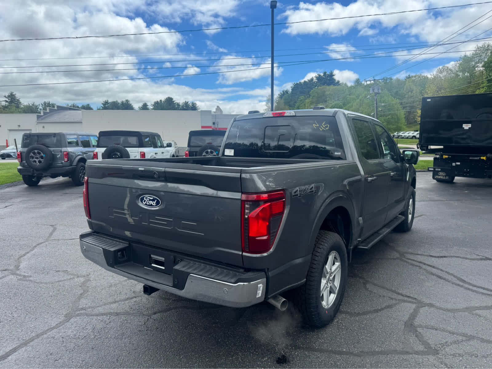 New 2026 Carbonized Gray Metallic Ford XLT image 6