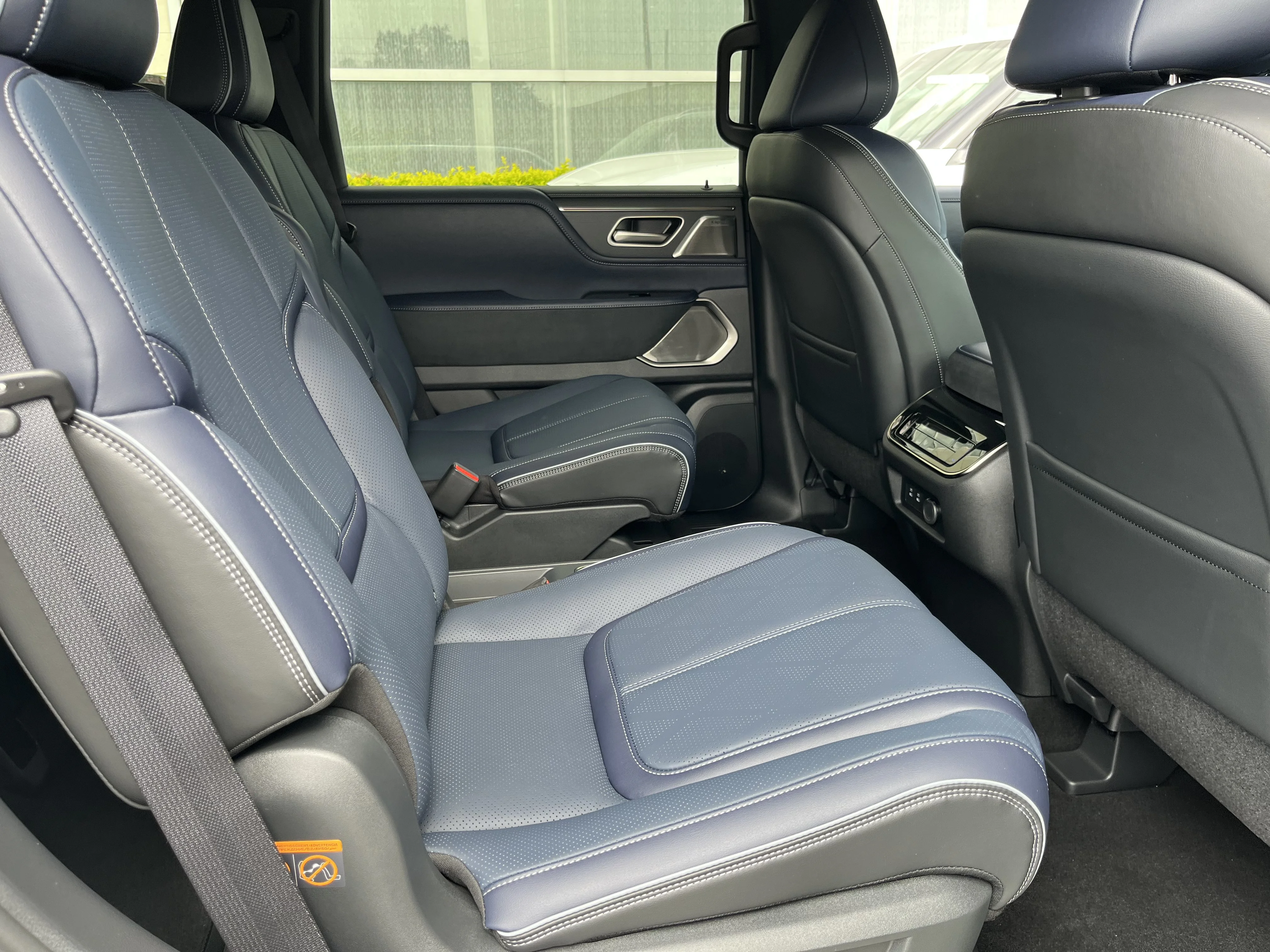 New 2027 Radiant White INFINITI SPORT image 18