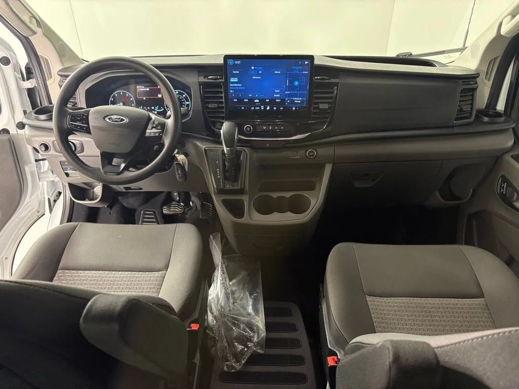 Used 2023 White Ford XLT image 27