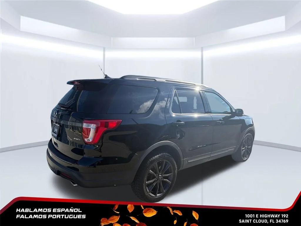 Used 2018 Black Ford XLT image 5