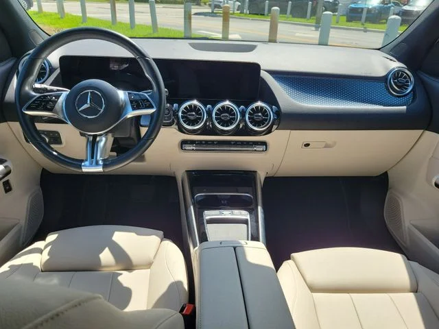 Used 2025 White Mercedes-Benz GLA 250 image 13