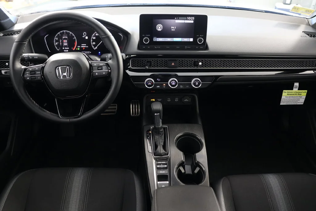 Used 2026 Urban Gray Pearl Honda Sport image 2