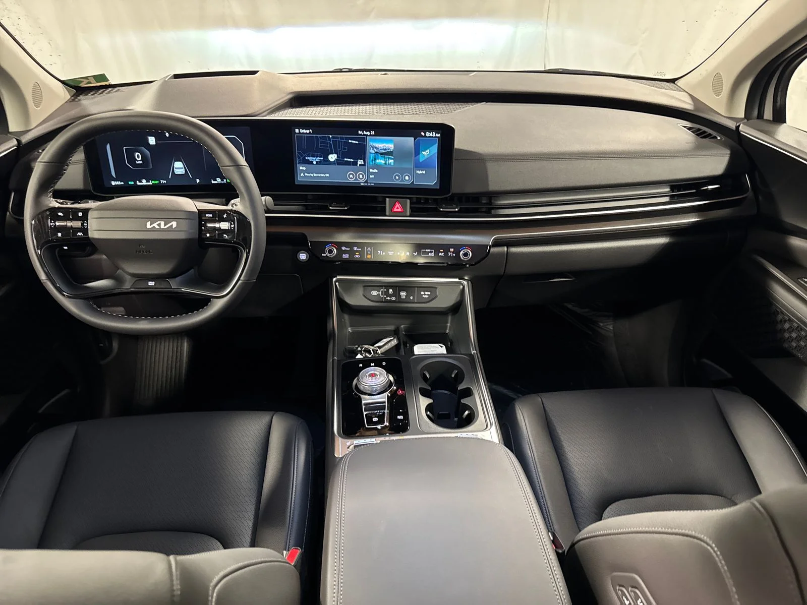 New 2027 Snow White Pearl Kia SX Prestige image 4