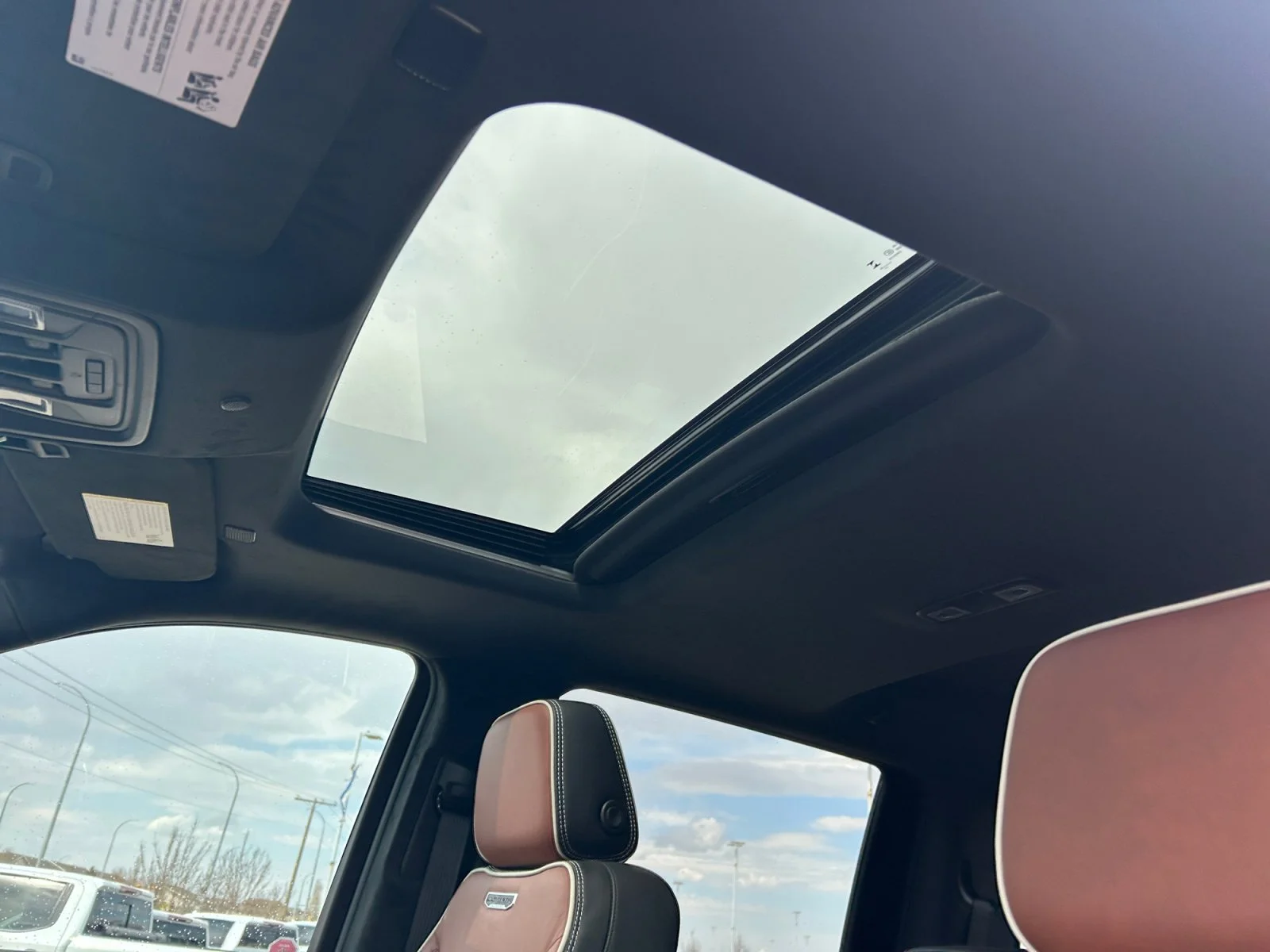 New 2026 Glacier White Tricoat GMC Denali Ultimate image 18