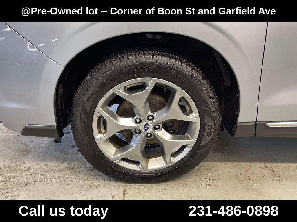 Used 2017 Silver Subaru 2.5i Touring image 11