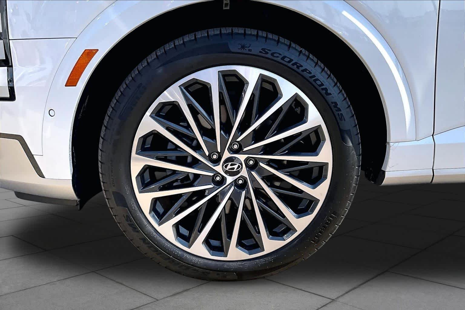 Certified Used 2026 Creamy White Pearl Hyundai Calligraphy image 11