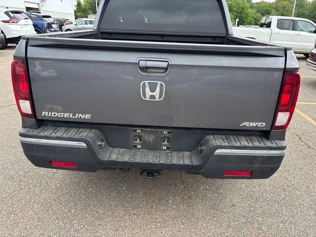 Used 2020 Pacific Pewter Metallic Honda Sport image 6