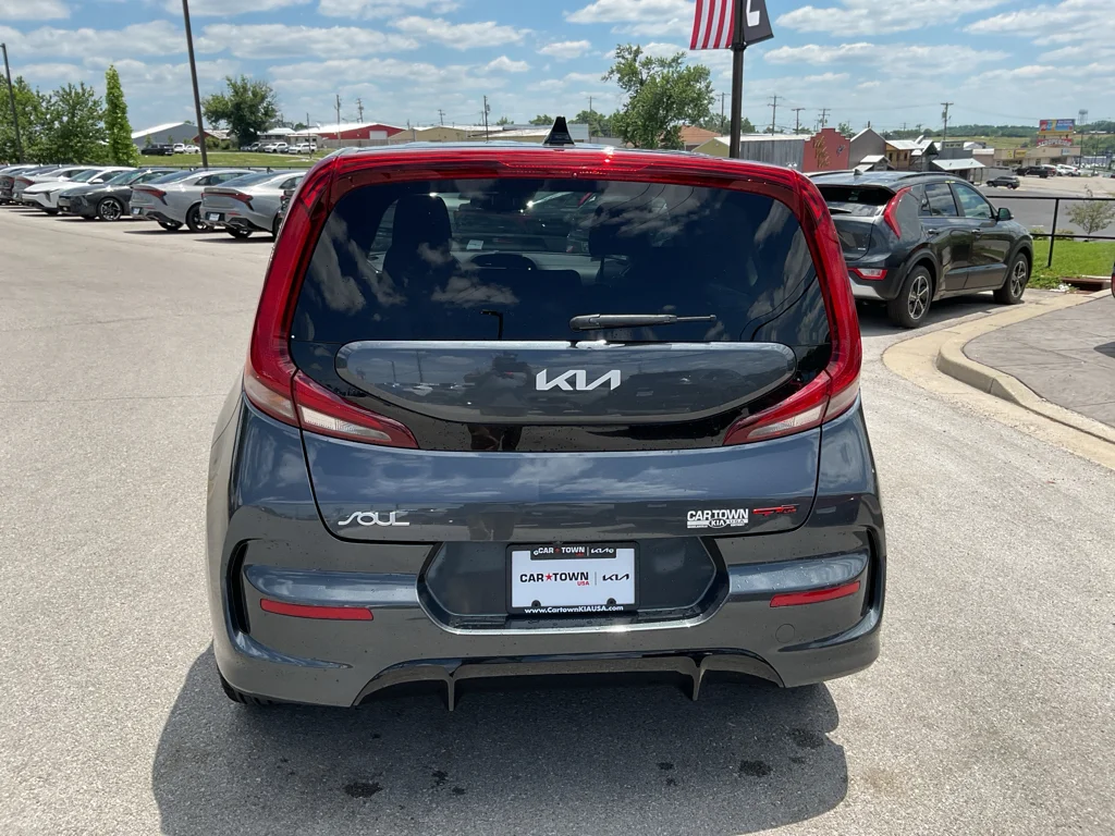 Used 2022 Gravity Gray Kia GT-Line image 9
