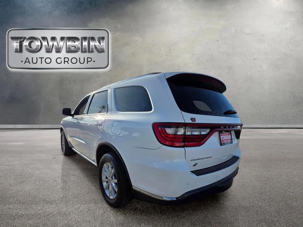 Used 2023 White Dodge SXT image 6