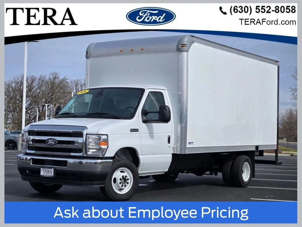 2026 Ford E-Series DRW E-450 Super Duty 158 in WB's photo