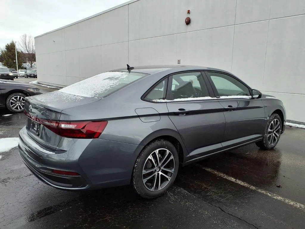 New 2026 Platinum Gray Metallic Volkswagen 1.5T Sport image 2