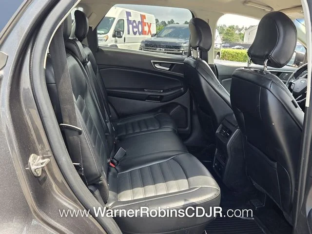 Used 2017 Gray Ford SEL image 18