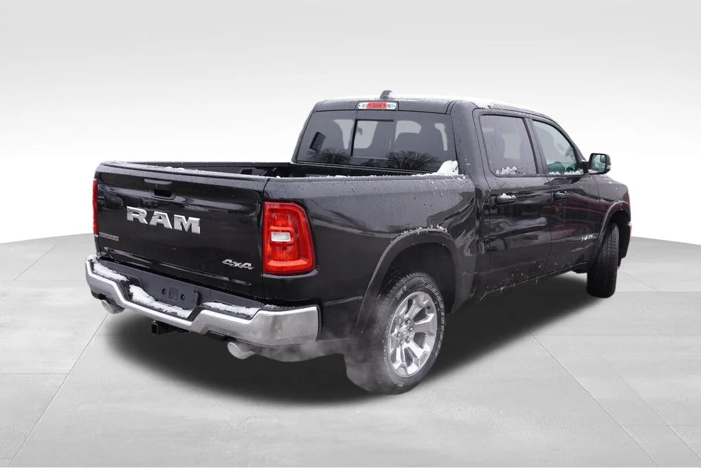 New 2026 Diamond Black Crystal Pearl-Coat Exterior Paint RAM Big Horn image 5