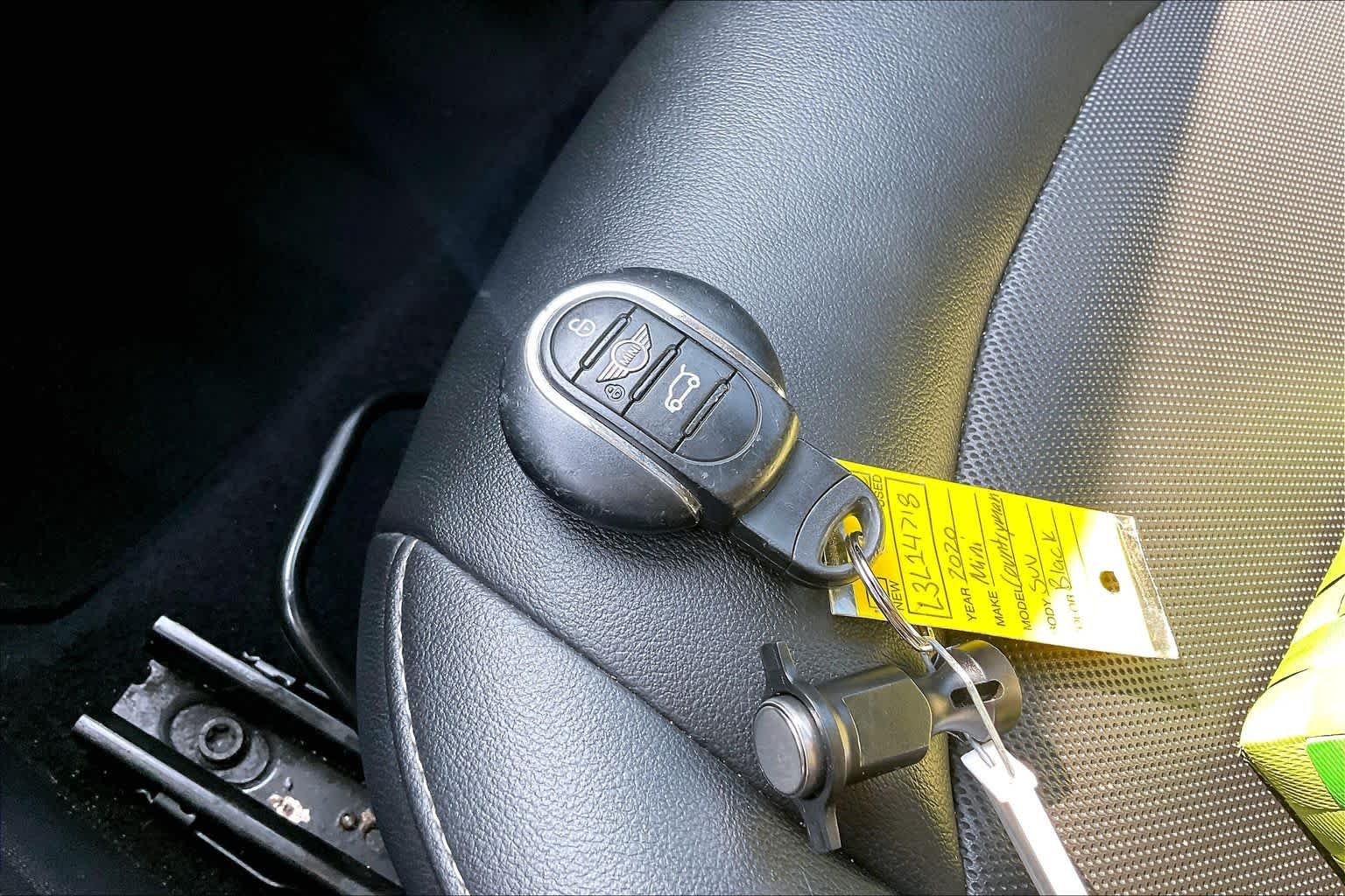 Used 2020 Midnight Black Metallic MINI Cooper image 14