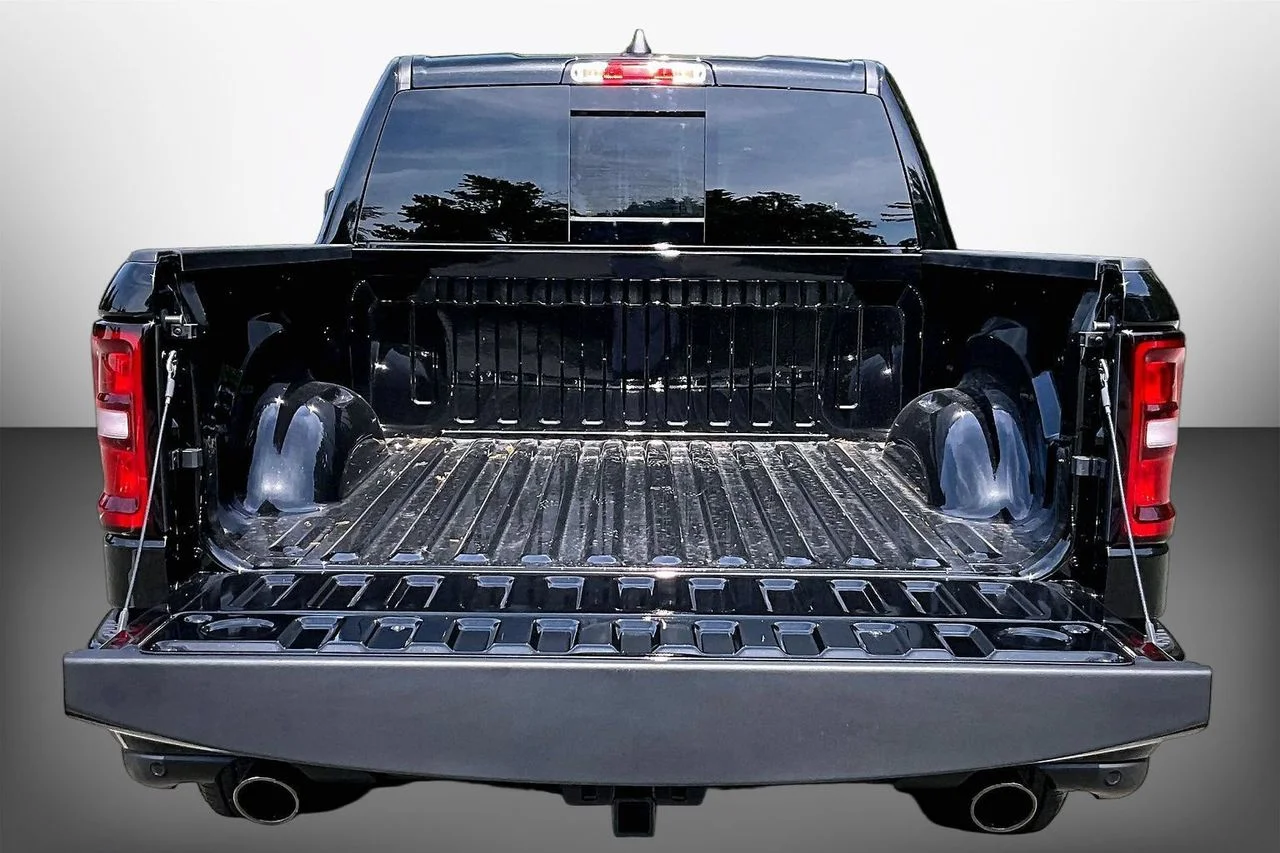 New 2026 Diamond Black Crystal Pearlcoat RAM Big Horn/Lone Star image 21