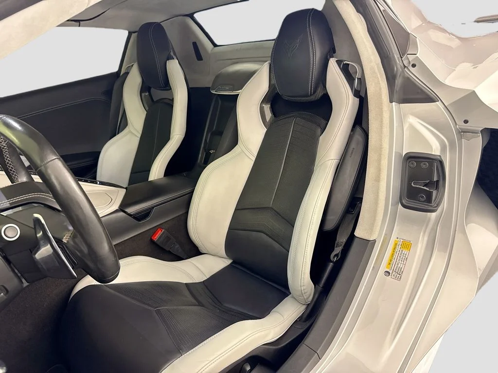 Used 2020 Silver Chevrolet Stingray image 21