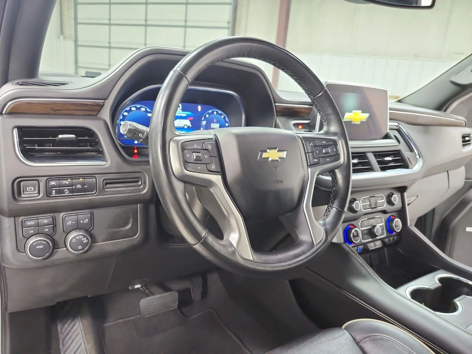 Used 2023 Silver Sage Metallic Chevrolet Premier image 18
