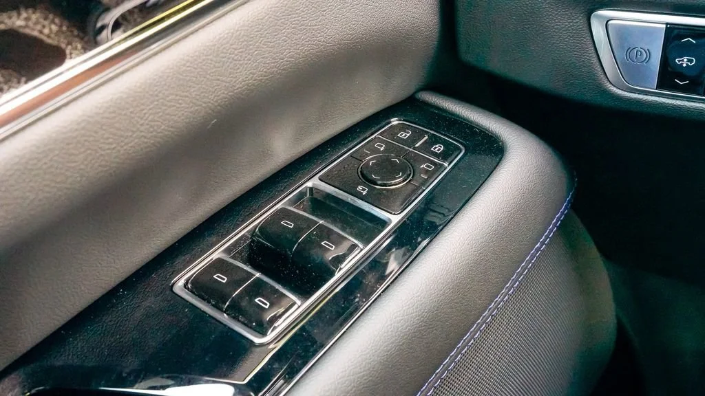 2026 Cadillac Escalade IQL Luxury - Photo 26