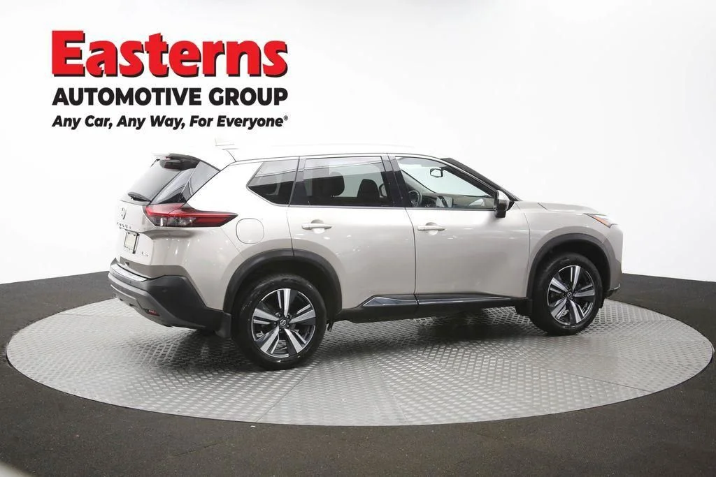 Used 2021 Gold Nissan SL image 47