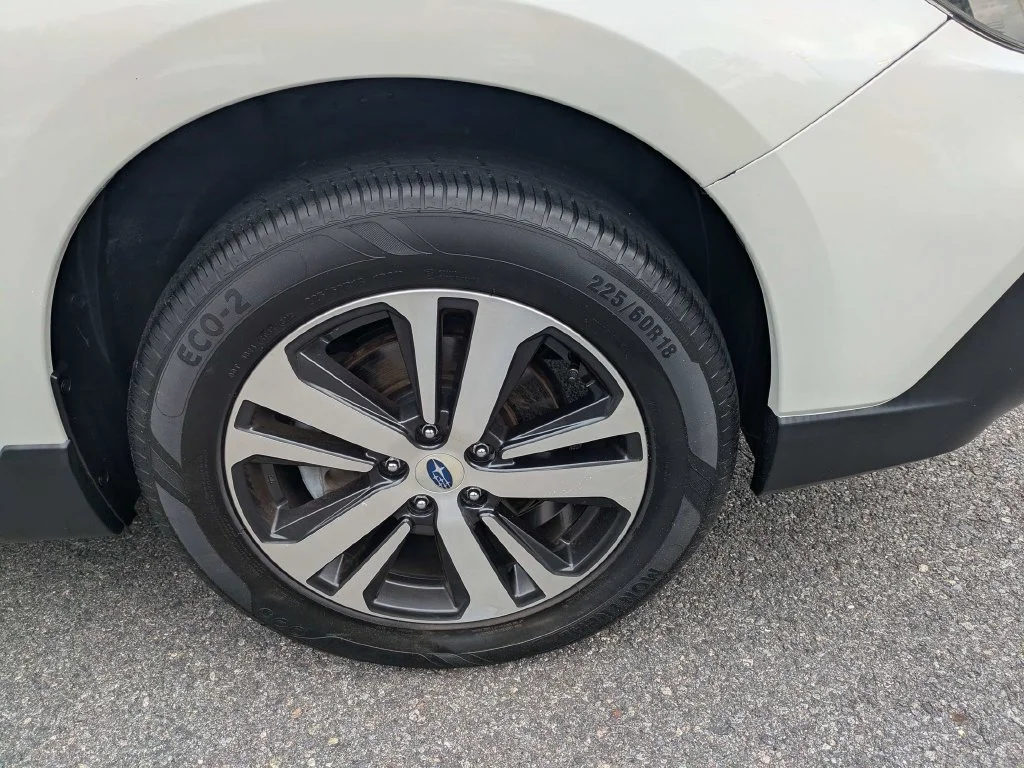 Used 2019 White Subaru 2.5i image 12