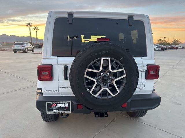 New 2026 Bright White Clear-Coat Exterior Paint Jeep Sahara image 4