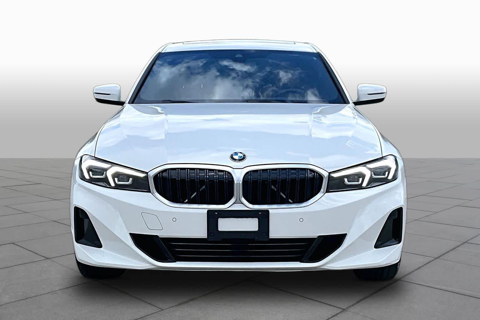 Used 2024 Alpine White BMW 330i image 3