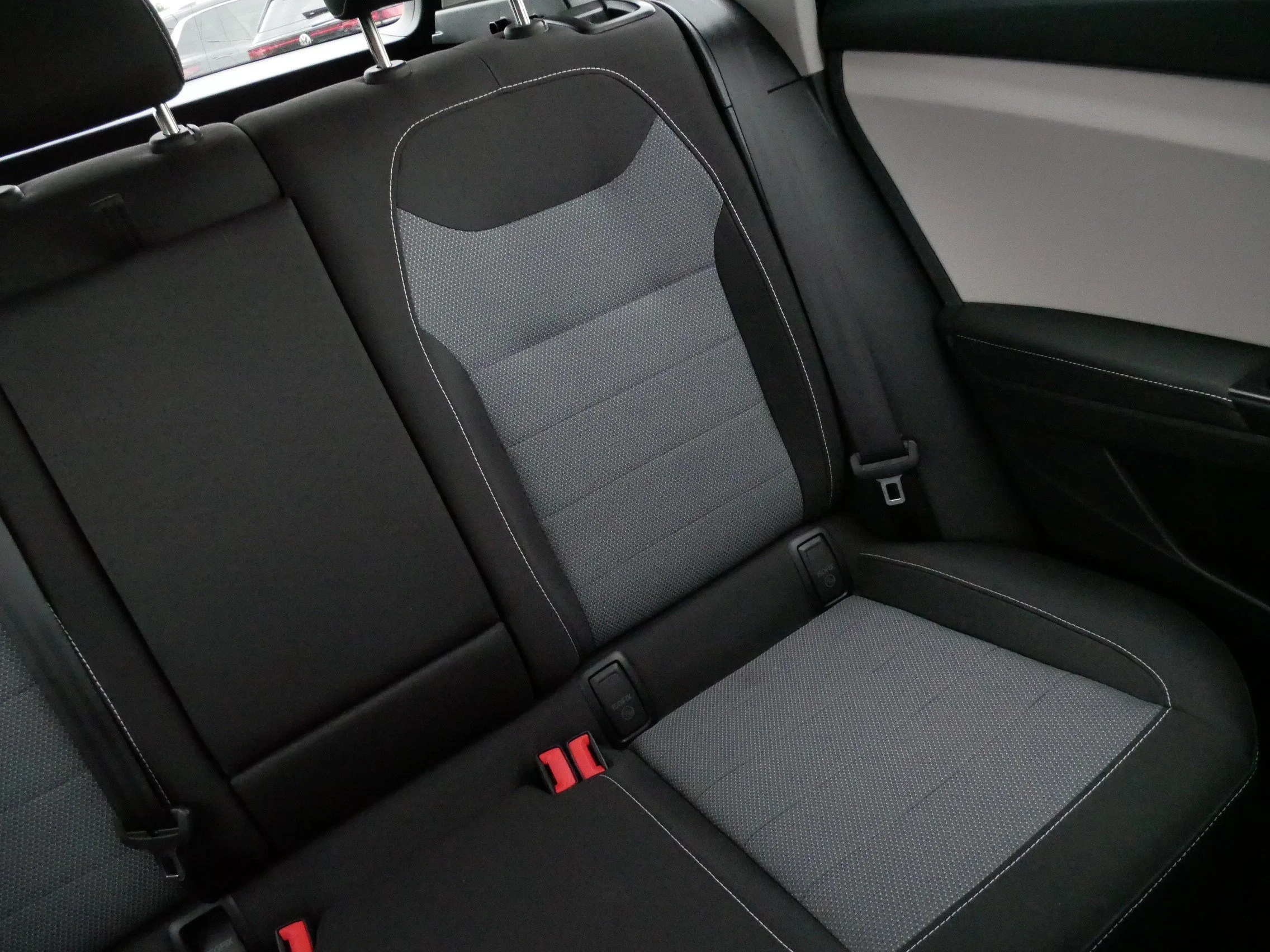 Used 2025 Pure White Volkswagen S image 14