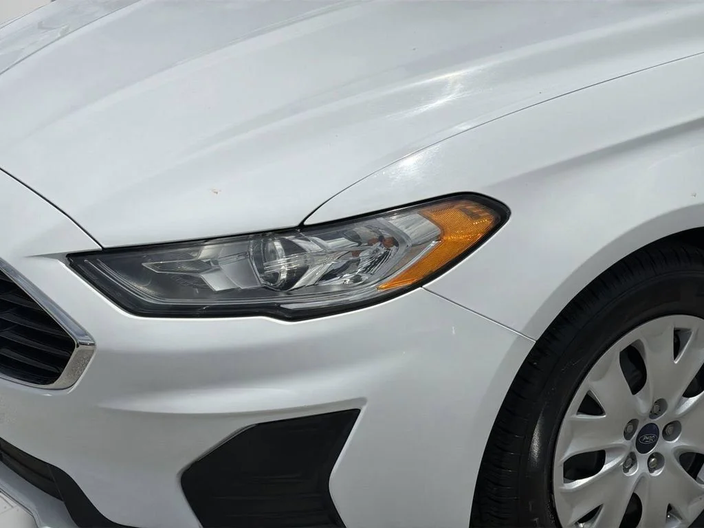 Used 2020 White Ford S image 7