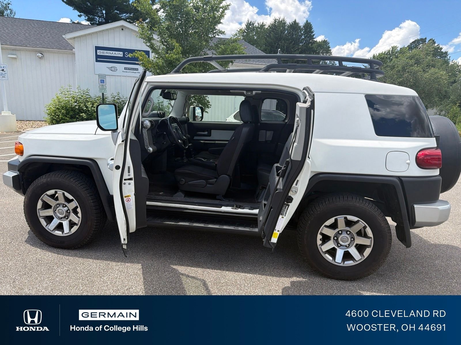 Used 2014 Iceberg Toyota Base image 11