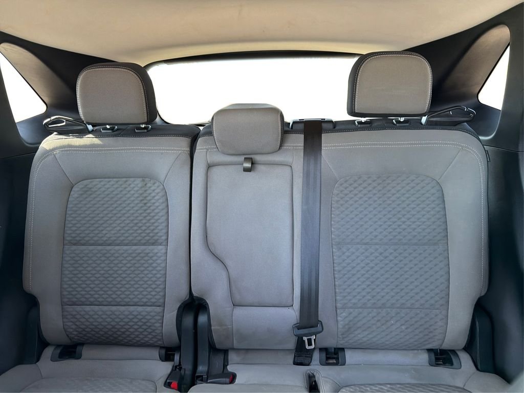 Used 2022 Iced Blue Silver Metallic Ford SE image 15