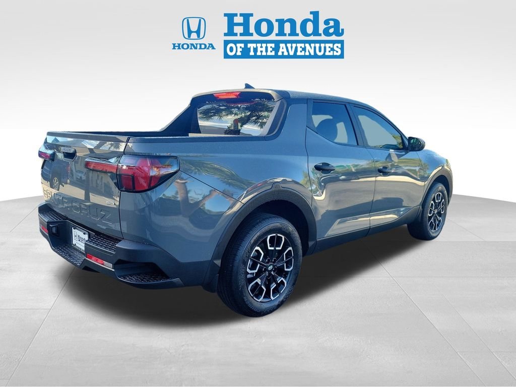 Used 2023 Gray Hyundai SEL image 4