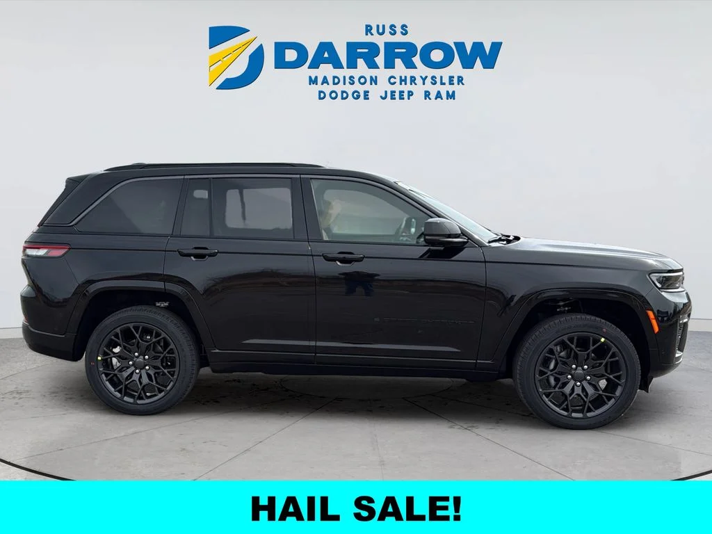 New 2026 Diamond Black Crystal Pearl-Coat Exterior Paint Jeep Summit image 14