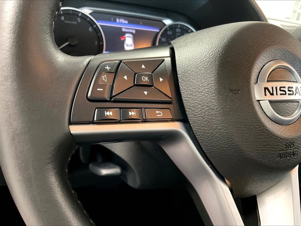 Used 2023 Red Nissan SV image 22