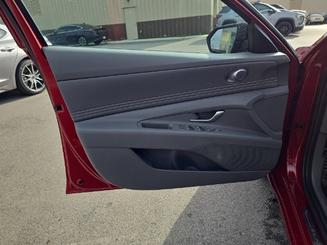 Used 2026 Red Hyundai SEL Sport image 13